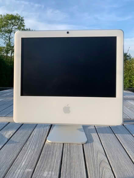 Photo of free Apple iMac (Potters Bar EN6) #1