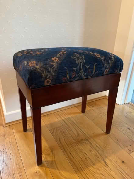 Photo of free Piano stool (Battledown GL52) #1