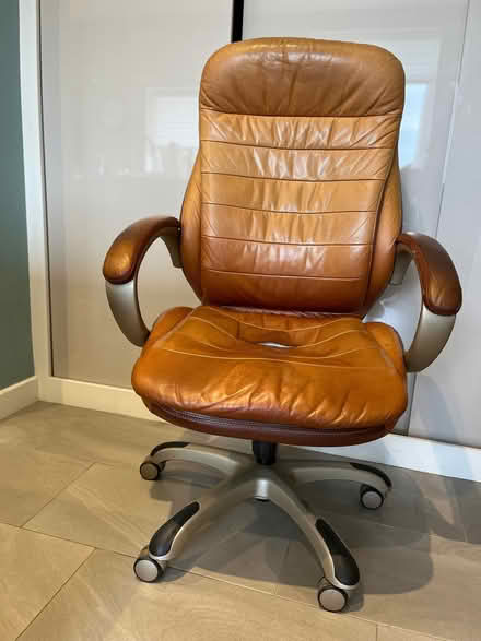 Photo of free Desk chair (Harrogate HG2) #2