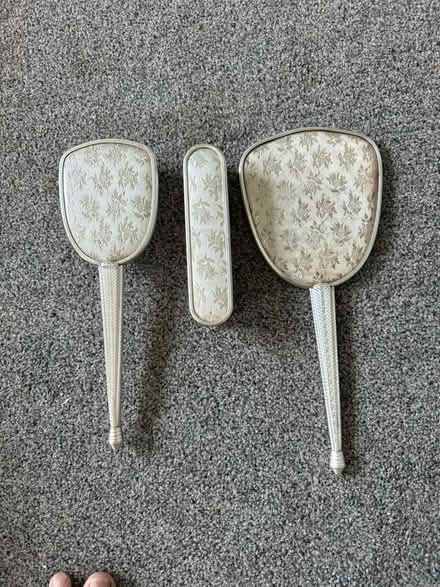 Photo of free Vintage ladies bedroom set (TQ2) #1