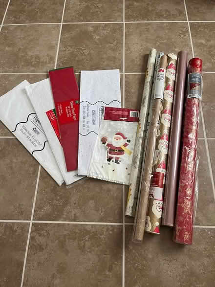 Photo of free Wrapping paper + tissue paper (Pittstown) #1