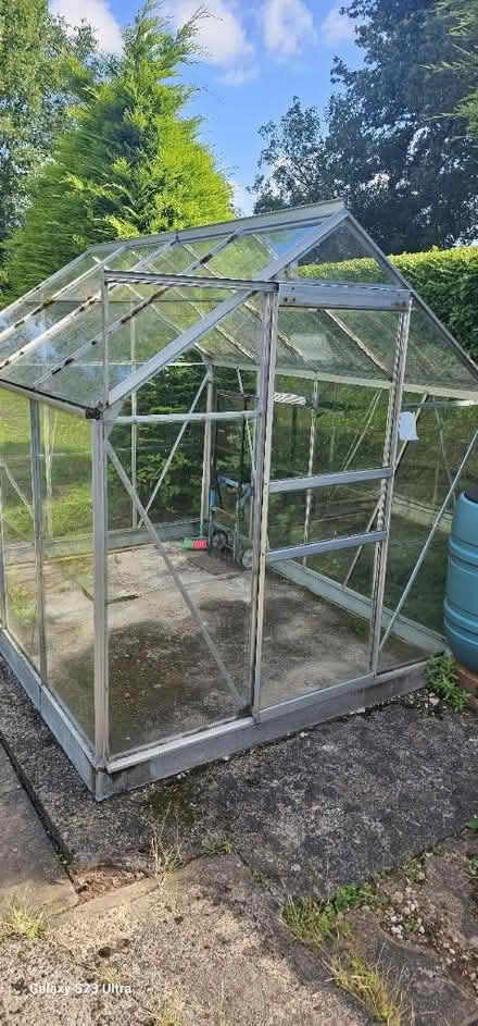 Photo of free Green house (NG9 5GW) #1