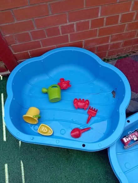 Photo of free Sand pit/paddle pool with toys (openshaw M11) #3