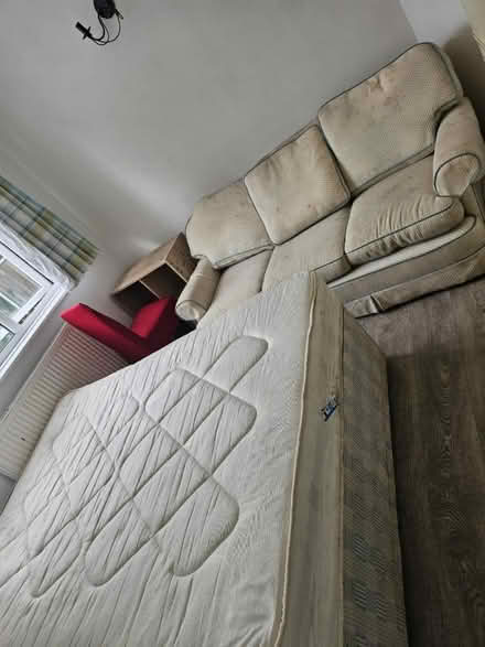 Photo of free furniture (B23) #1