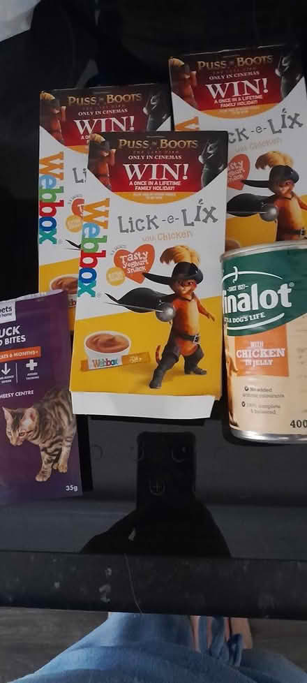 Photo of free Dog food and cat treats (ST6) #2