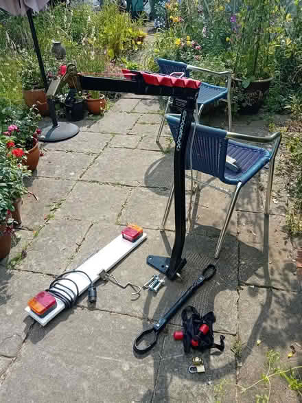 Photo of free MaxxRaxx 4 bike carrier - tow bar mounted (Belmont SL6) #1