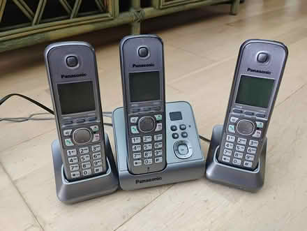Photo of free Cordless phone set (PO15 Hill Park) #1