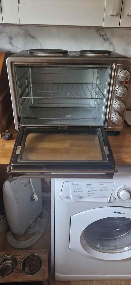 Photo of free Netta table top oven & hot plates (Kirkcambeck CA8) #2