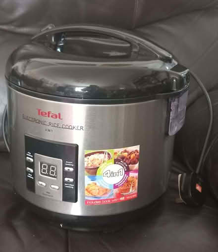 Photo of free Tefal electronic 4 in 1 rice cooker (Victoria Park HP20) #1