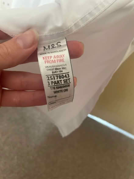 Photo of free Girls school shirts 39inch age13/14 (WR5) #3