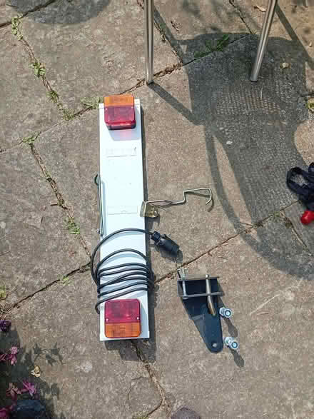 Photo of free MaxxRaxx 4 bike carrier - tow bar mounted (Belmont SL6) #3