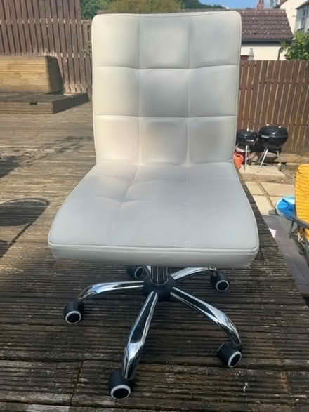 Photo of free Office/desk chair with wheels (Horsforth LS18) #1