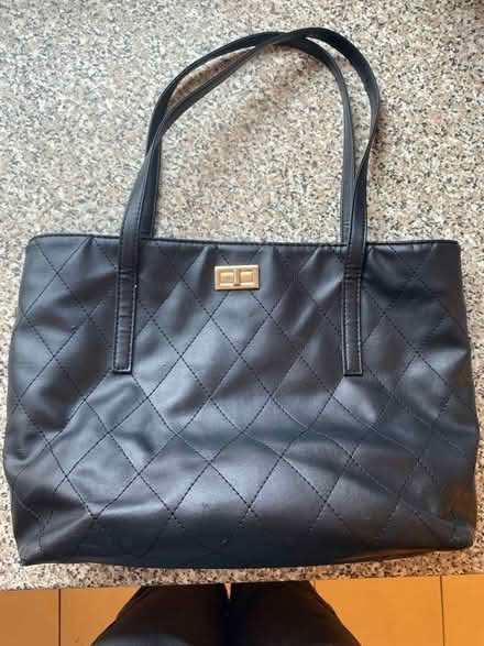 Photo of free Hand bag (CH62) #1