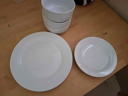 Photo of free Plates and bowls (NG10 Fields Farm Estate) #1