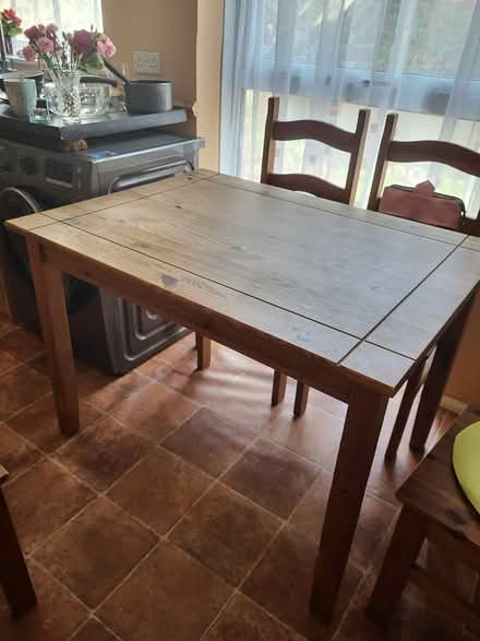 Photo of free Dining room table (Brixham) #1