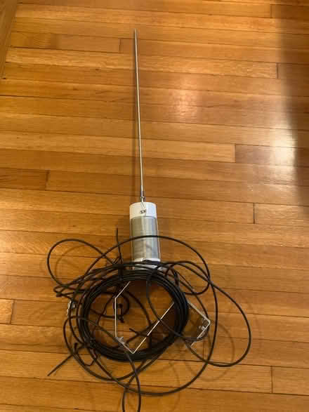 Photo of free HF radio antenna (West 90s) #1