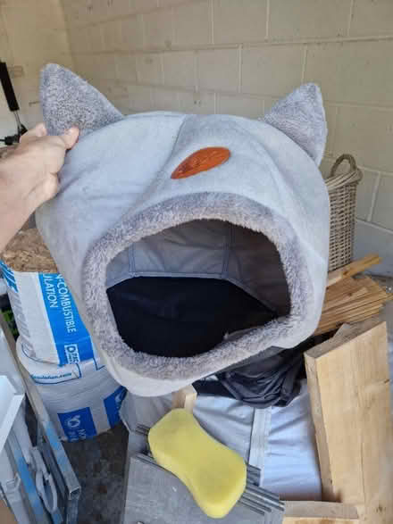 Photo of free Cat cave (LA2 9 Bay Horse) #1