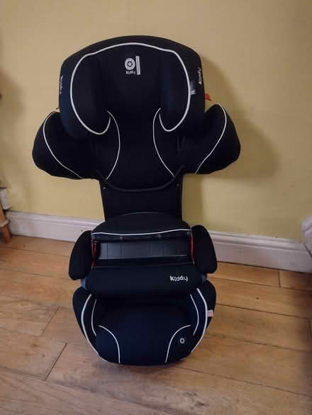 Photo of free Two children's car seats (Crewe CW1) #1