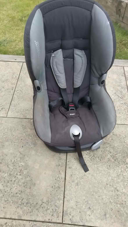 Photo of free Maxi Cosi baby car seat (Beaconsfield HP9) #1