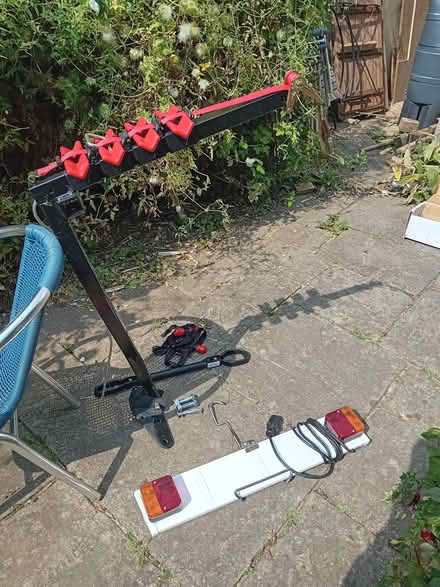 Photo of free MaxxRaxx 4 bike carrier - tow bar mounted (Belmont SL6) #2