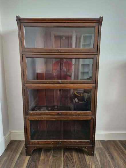 Photo of free Wooden bookcase/cabinet with glass front (Sauchie FK10) #1