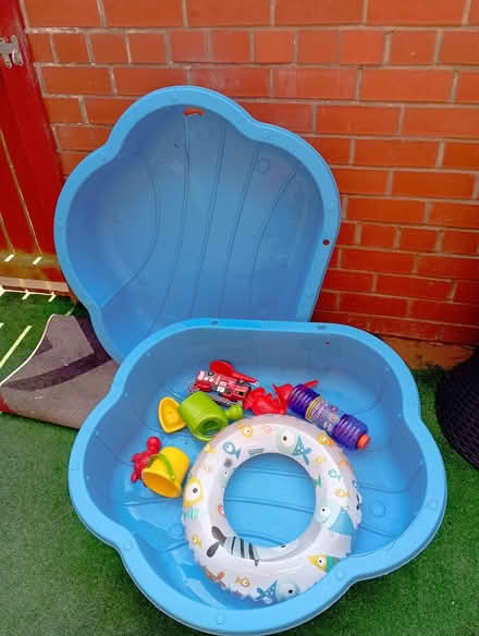 Photo of free Sand pit/paddle pool with toys (openshaw M11) #1