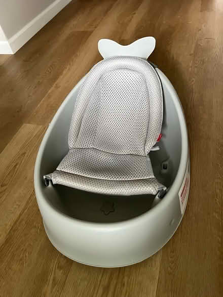 Photo of free Ship hop infant tub (Hurley NY) #1