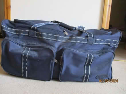 Photo of free large holdall (Catforth PR4) #1