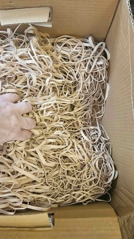 Photo of free Large amount of rubber bands (CO1 Newtown) #2