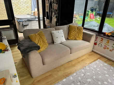 Photo of free Sofa (Welwyn, AL6) #1