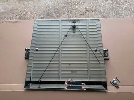 Photo of free Wall Mirror 45 x 45 cm (PO12 Alverstoke) #1