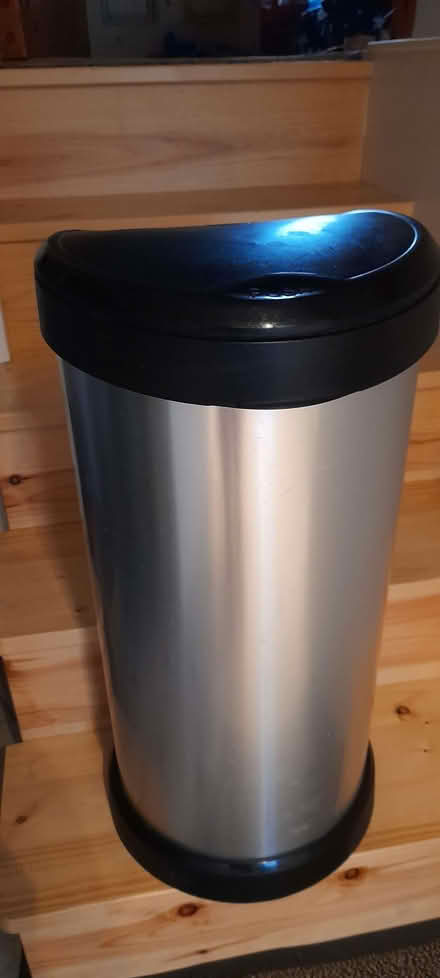 Photo of free Rubbish bin (Lower Bevendean BN2) #1