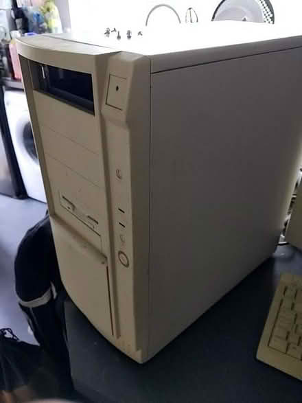Photo of free Vintage PC - non working (Hoo St Werburgh ME3) #1