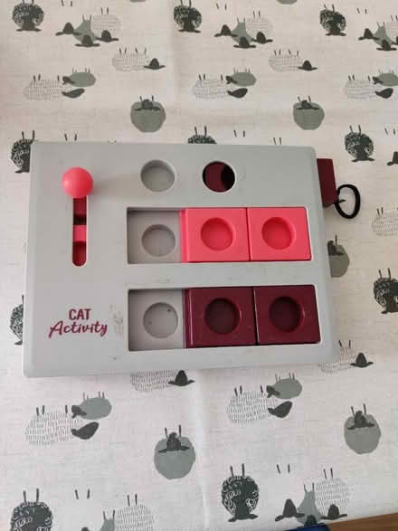 Photo of free Cat feeder toy (BA1) #1