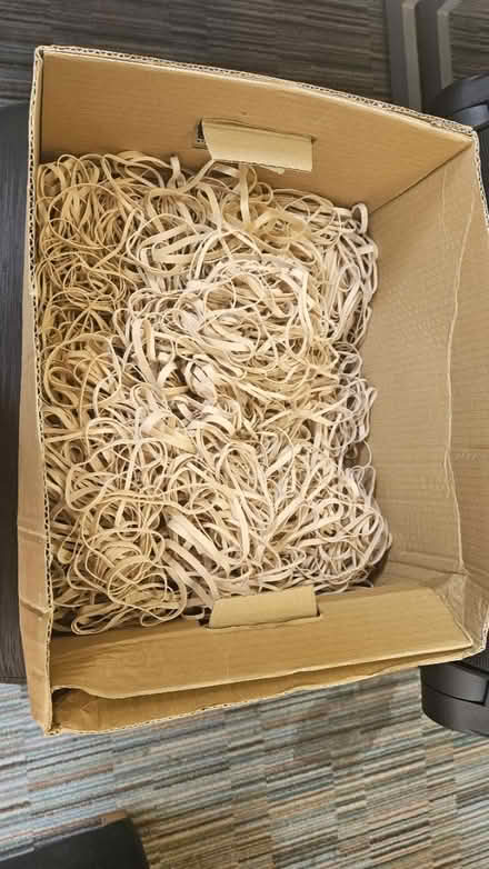 Photo of free Large amount of rubber bands (CO1 Newtown) #1