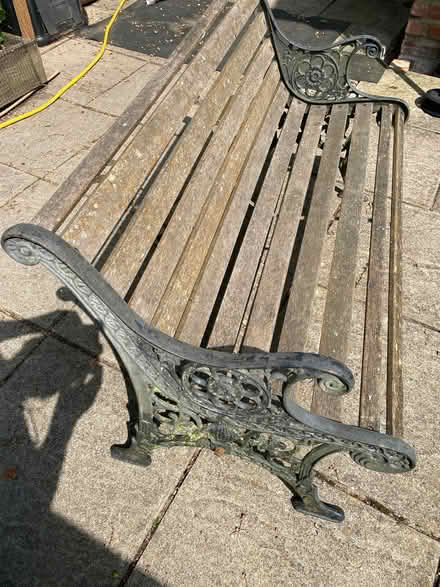 Photo of free Garden bench (Chineham RG24) #3