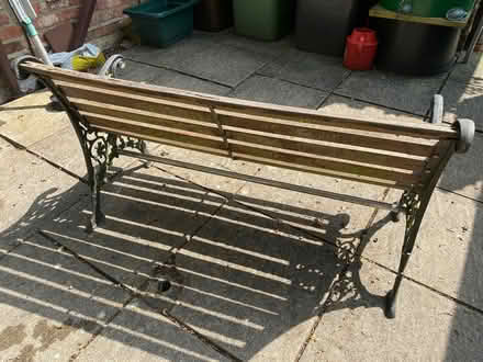 Photo of free Garden bench (Chineham RG24) #2