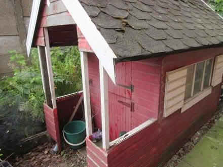 Photo of free Wendy House (Grange Park WA10) #2