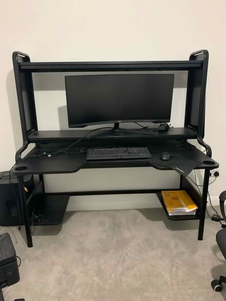 Photo of free Desk (Barnham,PO22) #1