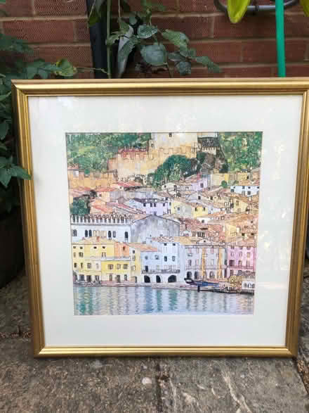 Photo of free Picture in gold wooden frame (SG4 Hitchin) #1