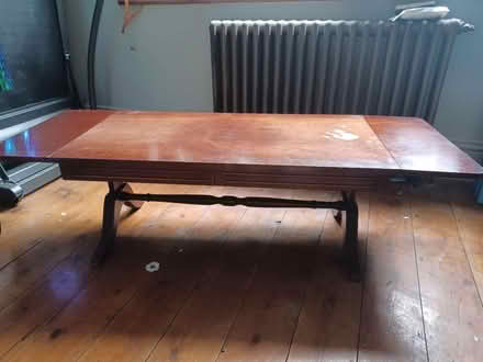 Photo of free Coffee table, extendable (RG12, Binfield) #2