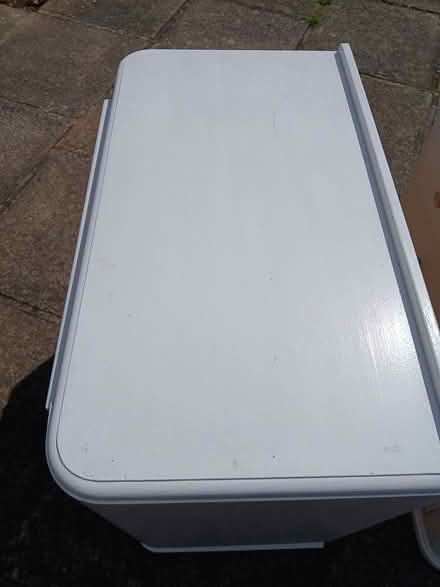 Photo of free 2 pieces - dresser & drawers (Morningside EH10) #2
