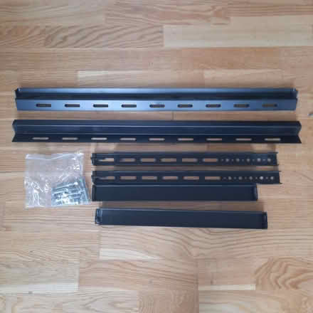 Photo of free TV Wall Bracket / Wall Mount (Streatham, London SW16) #1