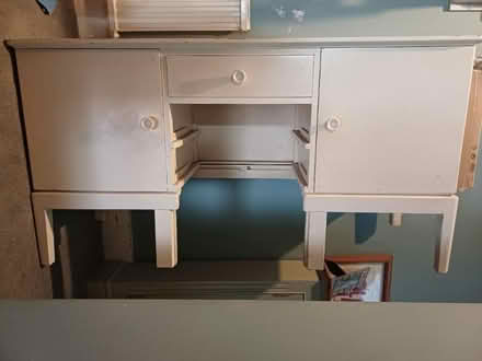Photo of free Sideboard/ cupboard (TN38 Bulverhythe) #1
