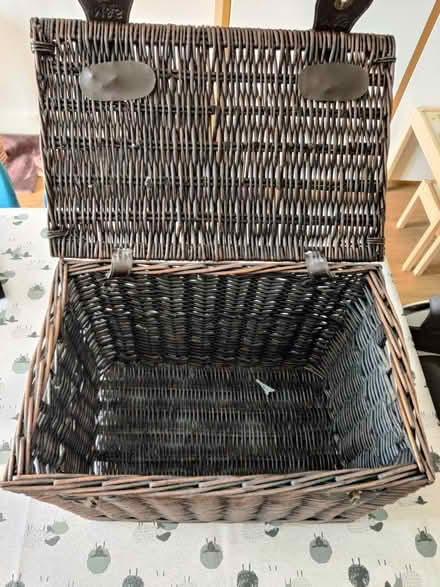 Photo of free Basket (BA1) #2