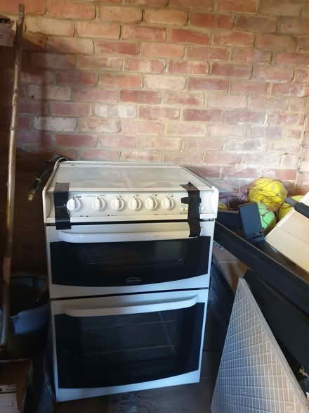 Photo of free Gas cooker (Rayner's Lane HA5) #1