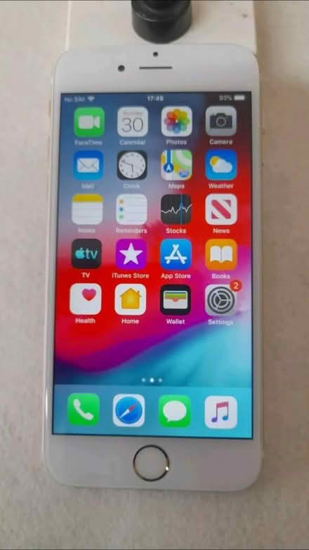 Photo of Old iphone (High Wycombe HP11) #1