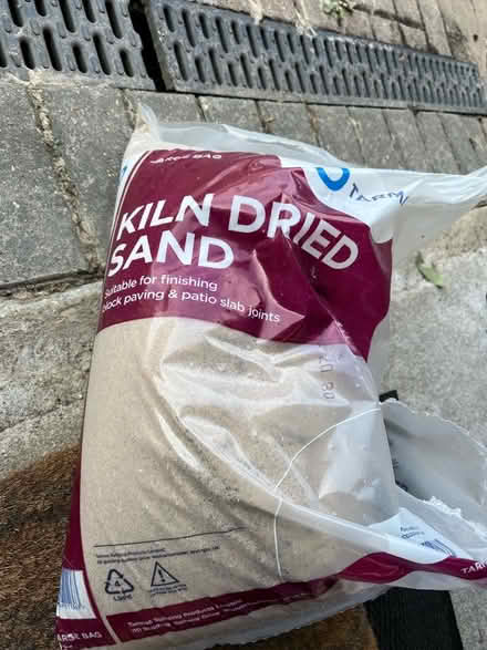 Photo of free Kiln dried sand for paving (RG40 Keep Hatch) #1
