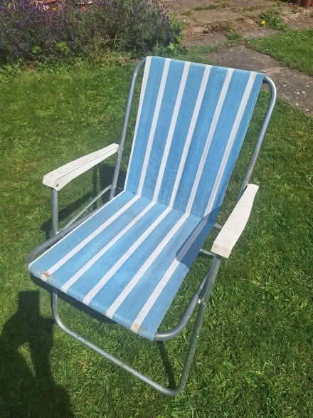 Photo of free Old deck chair (HG1) #1