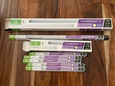 Photo of free T5 fluorescent bulbs (Old Mountain View) #1